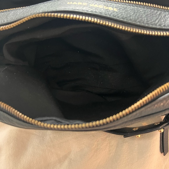 Marc Jacobs Black and Gold Crossbody camera bag - Picture 7 of 12